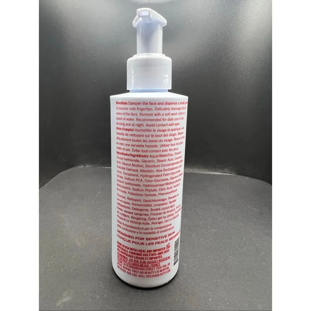 First Aid Beauty Ultra Gentle Cream to Foam Face Cleanser 170.1g (6oz)
